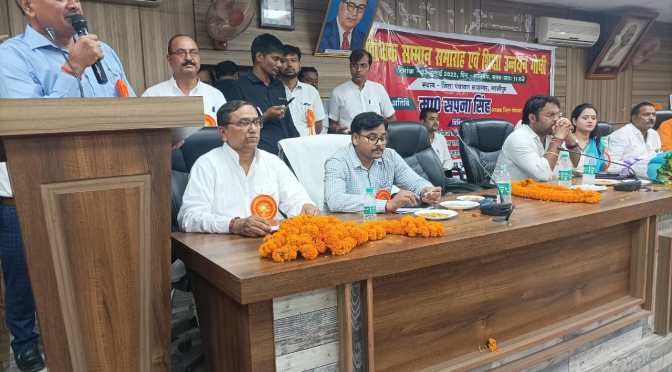 सेवानिवृत्त शिक्षकों का हुआ सम्मान