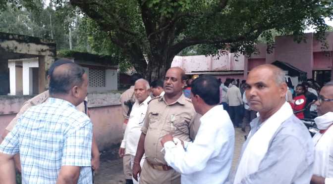 पति-पत्नी और पुत्र की दर्दनाक मौत