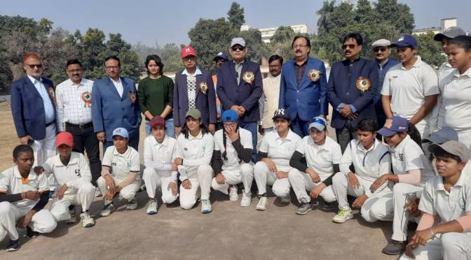 सेमी फाइनल में पहुंची सहजानंद की टीम