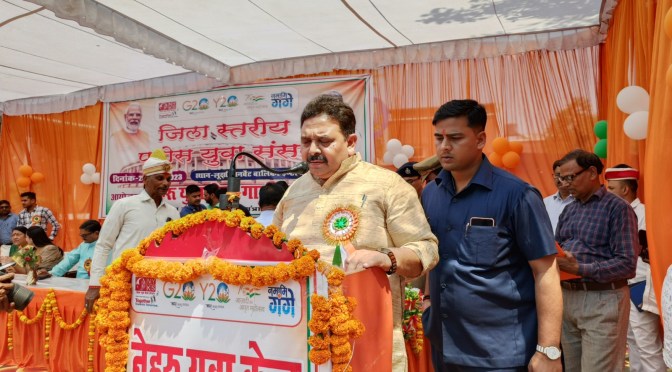 पहले शासक राजा-रानी के घर में पैदा होते थे