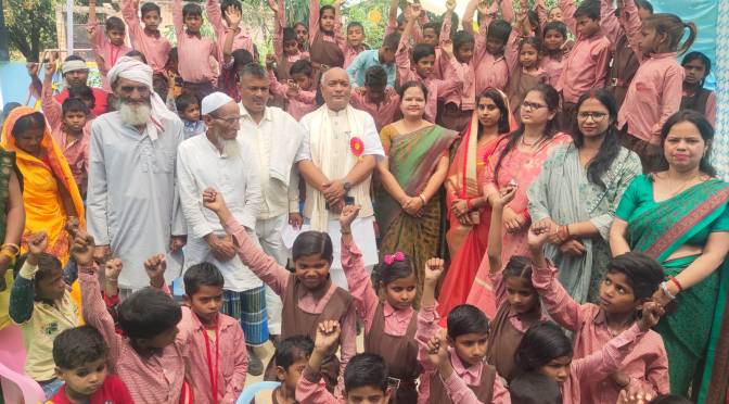 प्रधान कल्पना और बीएसए ने किया नवीन शैक्षिक सत्र का शुभारंभ