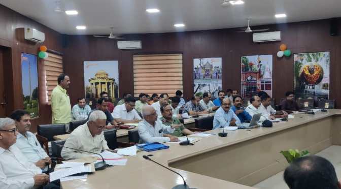 सीडीओ ने की बैठक, दिया विभागों को निर्देश