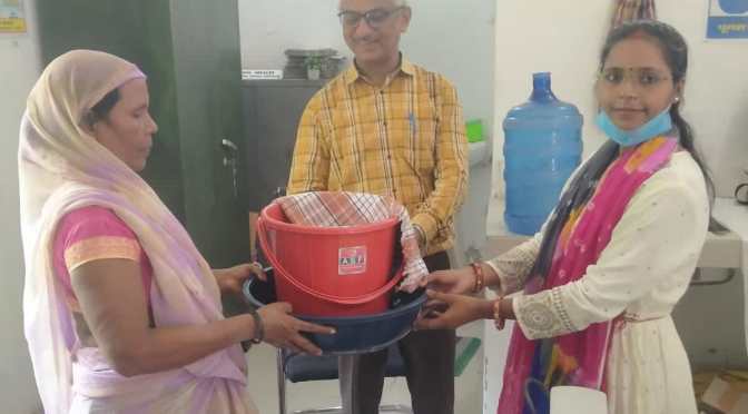 <em>फाइलेरिया प्रभावित अंगों की देखभाल के लिए प्रदान की गईं एमएमडीपी किट</em>,<em>सीएचओ भी निभा रहे अहम भूमिका</em>