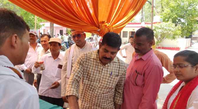 सरकार के 12 वर्ष पूर्ण होने पर विभिन्न विभागों के लगाए गए पंडाल,की गई चर्चा