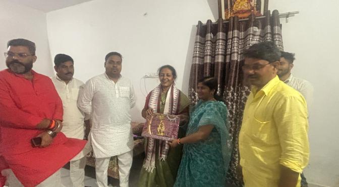 राज्यसभा सांसद और भाजपा नेताओं ने किया सरोज कुशवाहा का भव्य स्वागत
