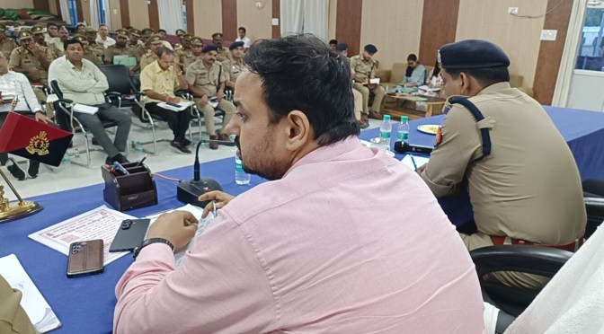 काँवड़ यात्रा को लेकर डीएम-एसपी ने की बैठक, दिए अफसरों को निर्देश